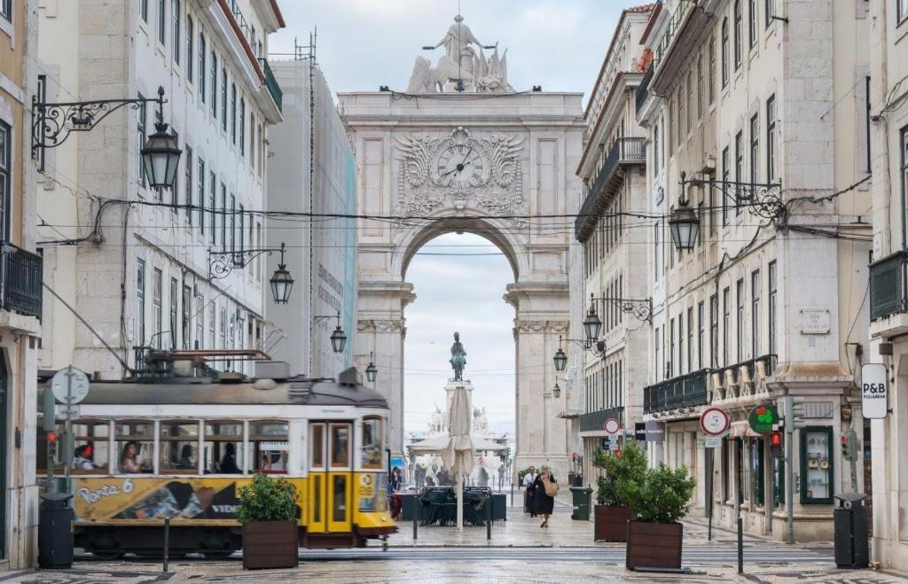 Luxury With Balcony In Downtown Lissabon