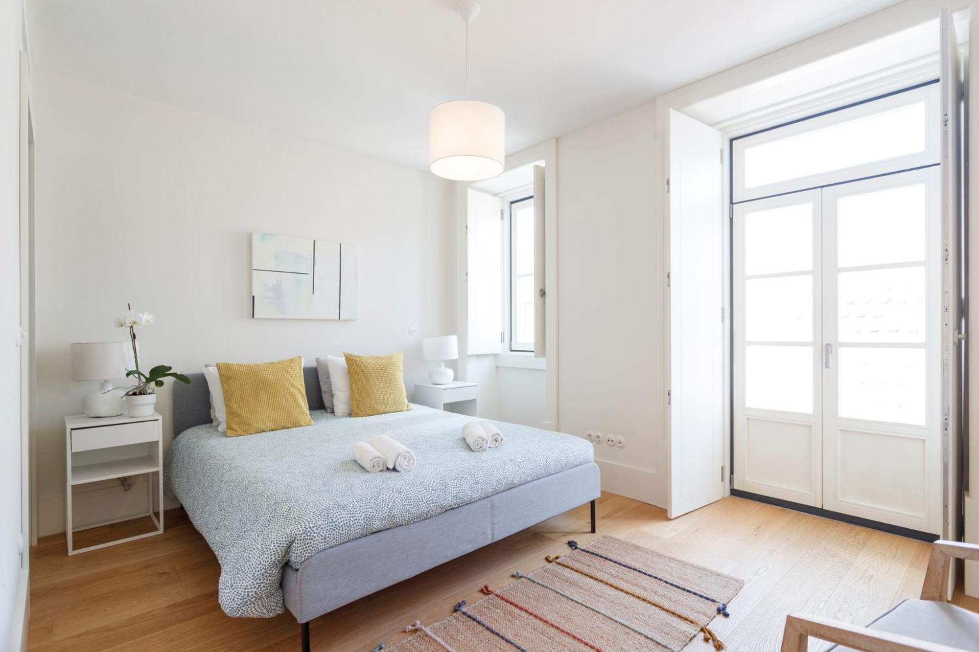 Luxury With Balcony In Downtown Appartement Lissabon